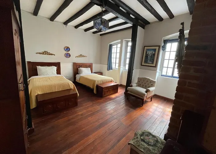 Hotel Cantuna
