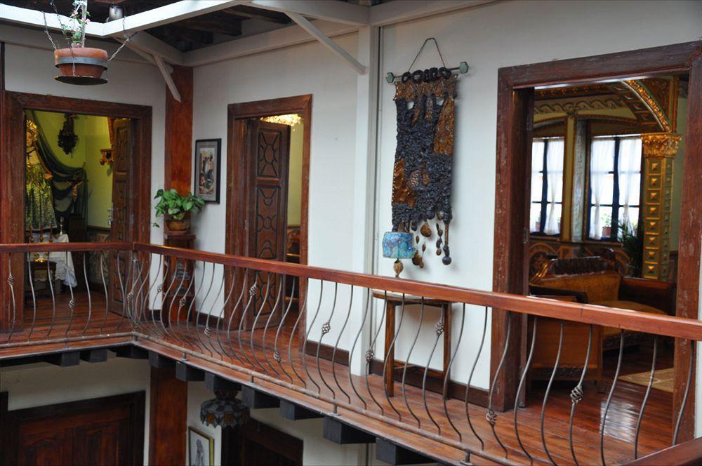 Boutique Portal De Cantuña Bed and breakfast Quito